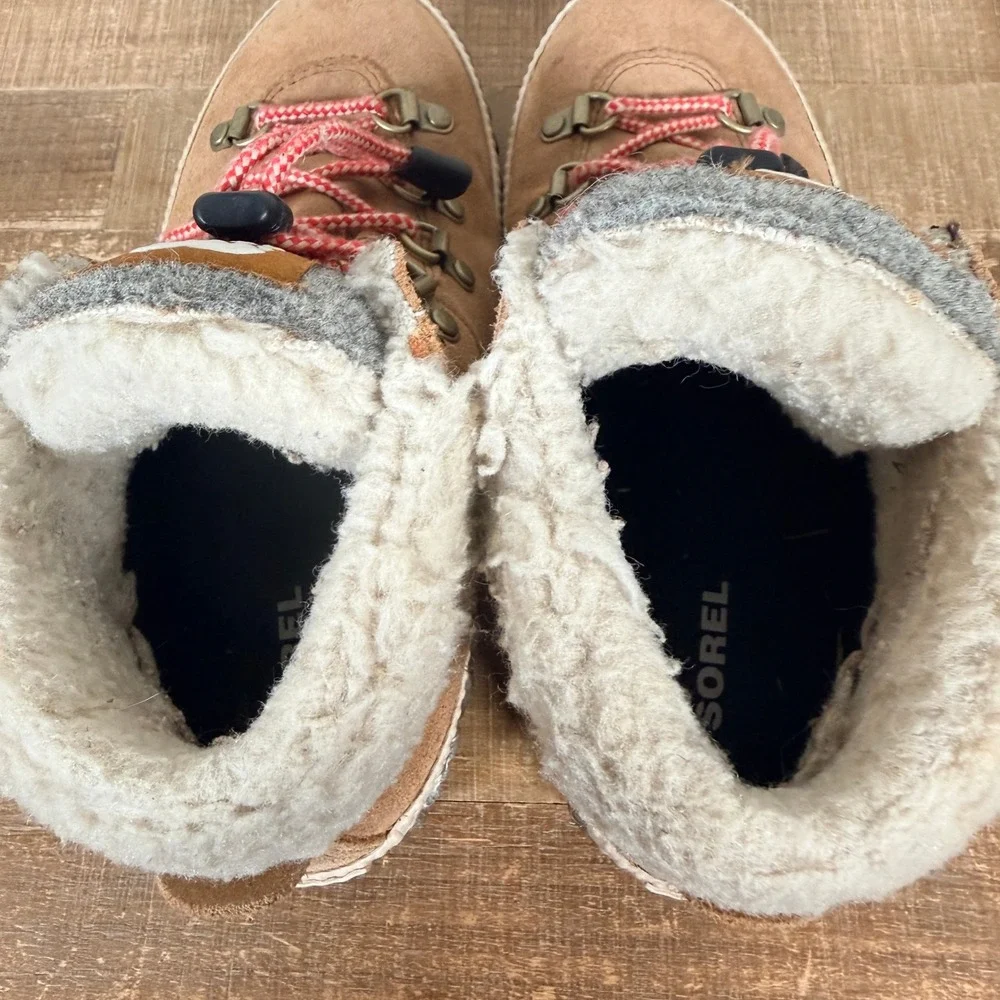 Sorel‎ Out N About Plus Conquest Kids 3 Tan Waterproof Suede Faux Fur Boots